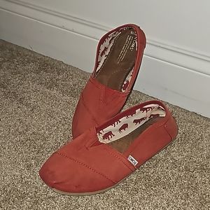 Toms | Red Canvas Slip Ons
